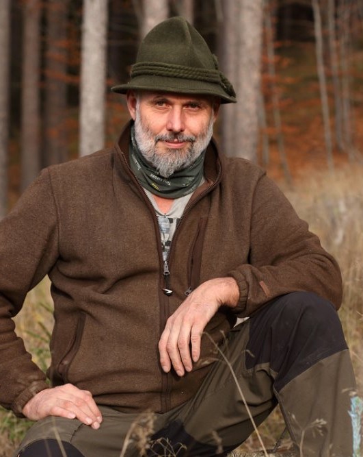 Mýty o lese a lesnictví 4. díl Lesník rovná se myslivec Kouzlolesacz